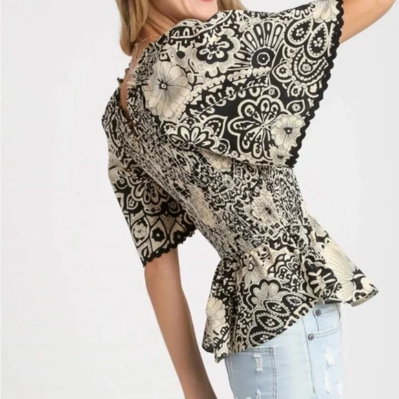Umgee Black and Cream Floral Blouse - Picture 3 of 5